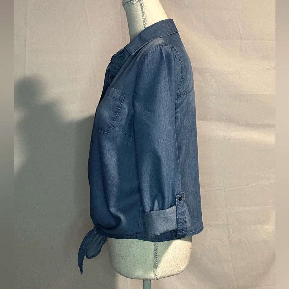 Blouses/flannels/button downs-2 for $20 or 3 for $30 (Mix & Match) - Picture 3 of 6